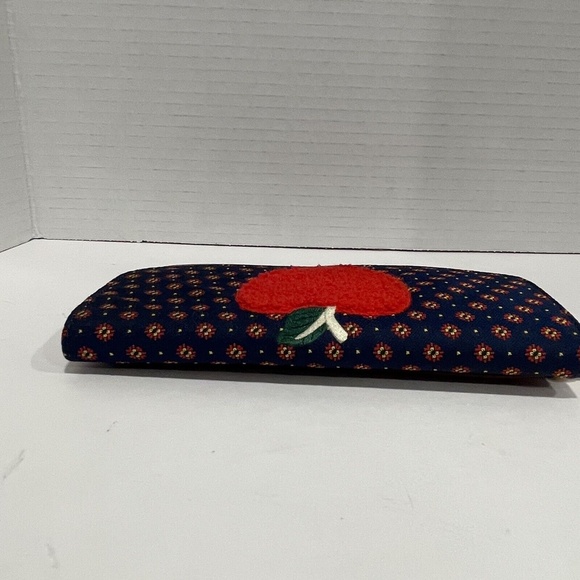 Talbots Women's Wristlet - Picture 13 of 15